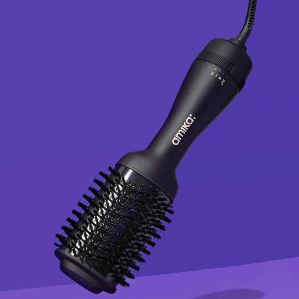 Blow dryer Brush